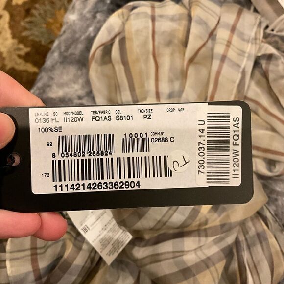 NWT DOLCE & GABBANA 100% SILK SCARF 🤎 - Picture 7 of 7